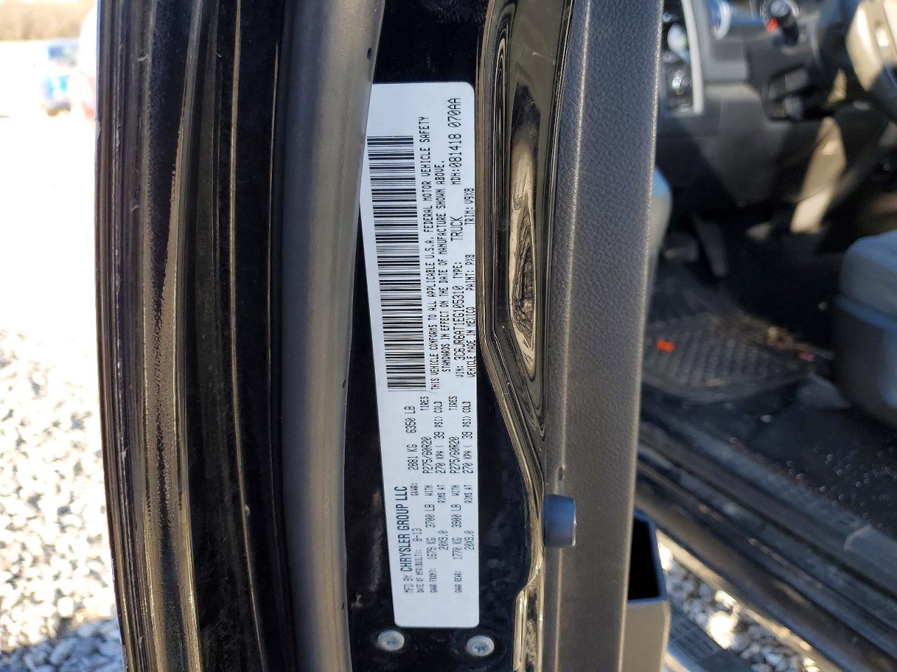 2014 RAM 1500 ST photo 12