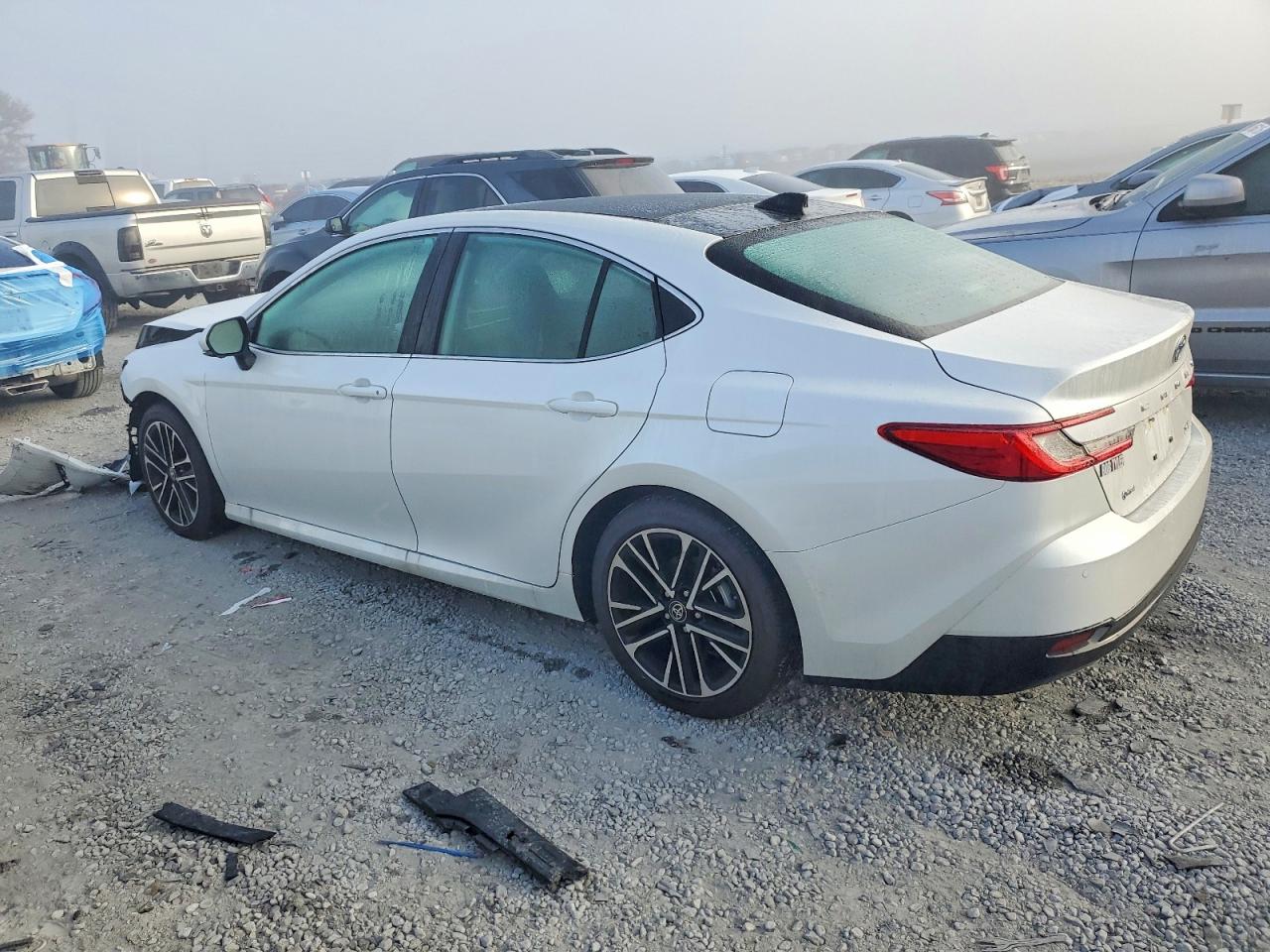 2025 TOYOTA CAMRY XSE photo 2