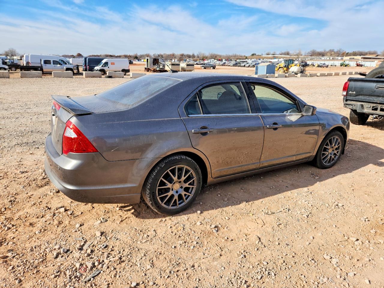 2011 FORD FUSION SE photo 3