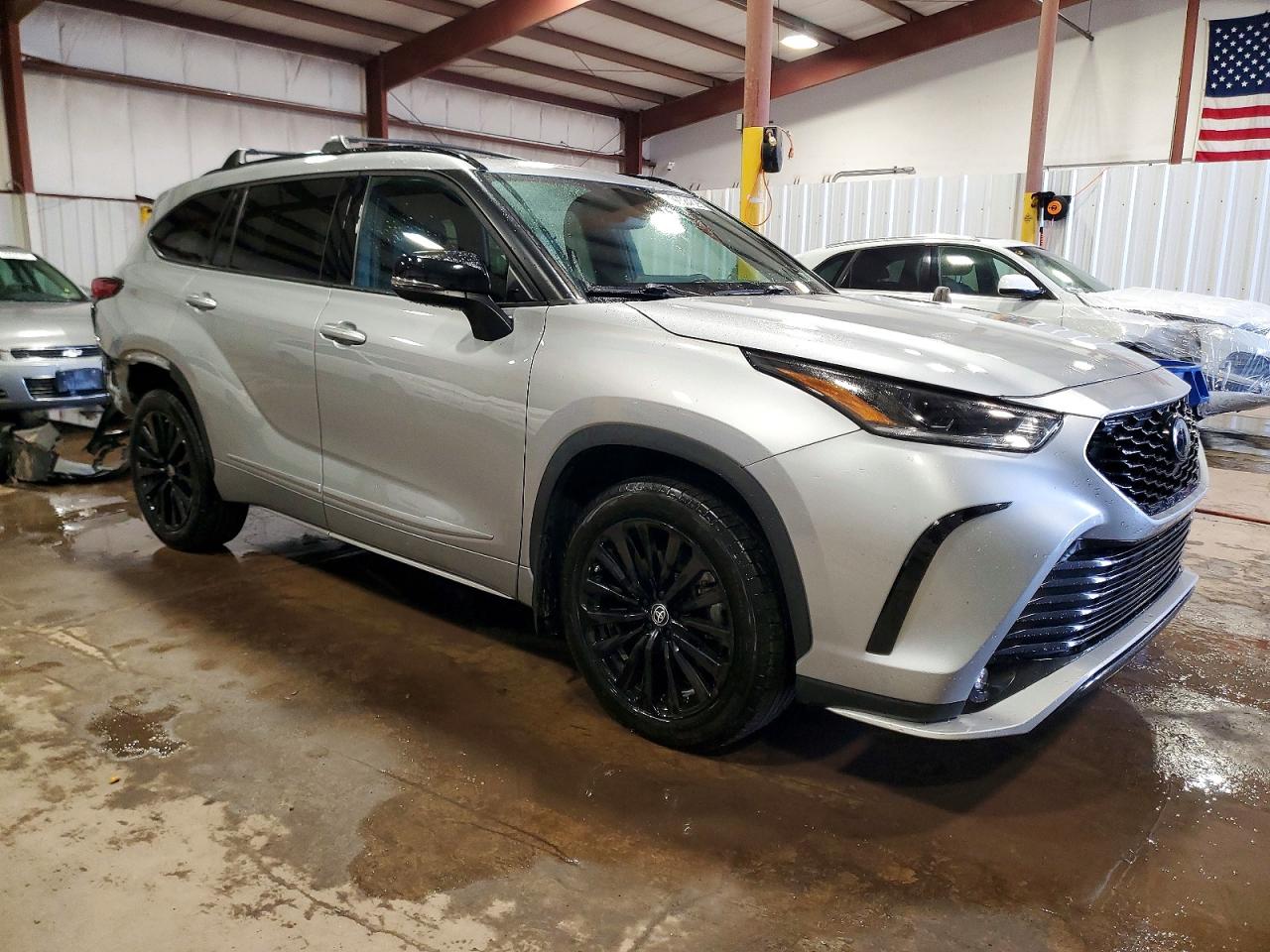 2023 TOYOTA HIGHLANDER L photo 4