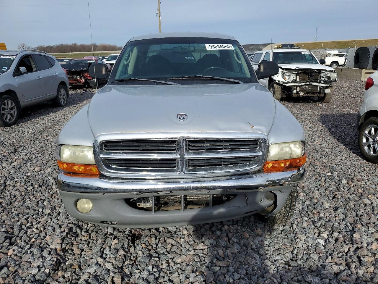 2002 DODGE DAKOTA QUAD SLT photo 5