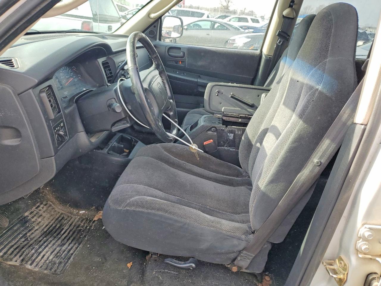 2002 DODGE DAKOTA QUAD SLT photo 7