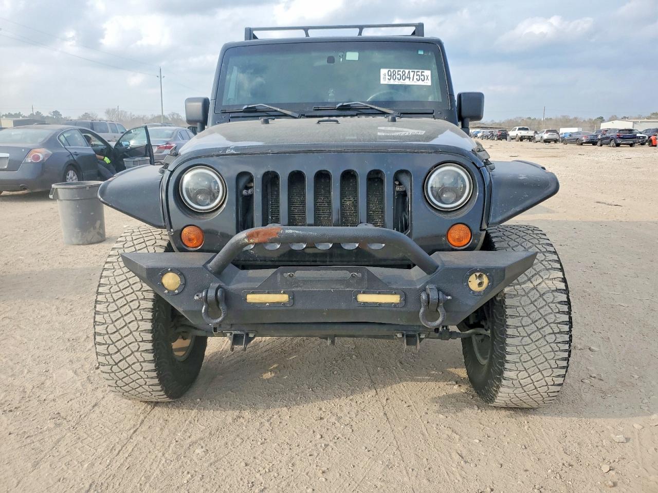 2010 JEEP WRANGLER UNLIMITED SPORT photo 5