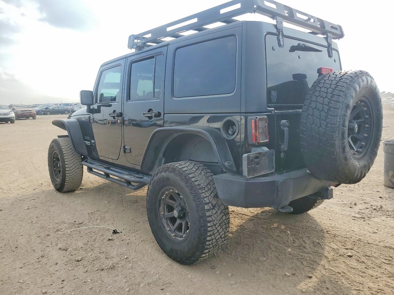 2010 JEEP WRANGLER UNLIMITED SPORT photo 2