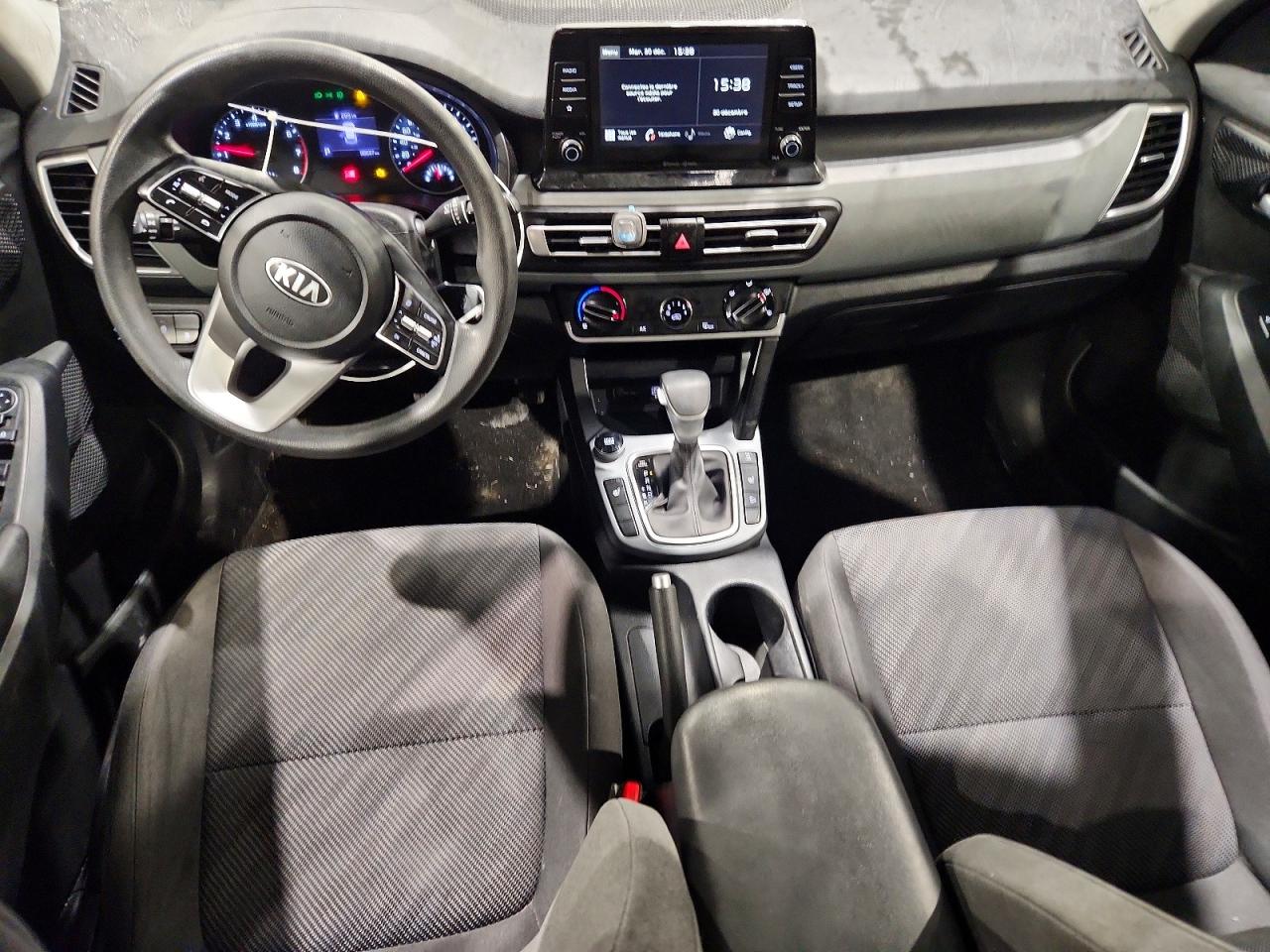 2021 KIA SELTOS LX photo 8