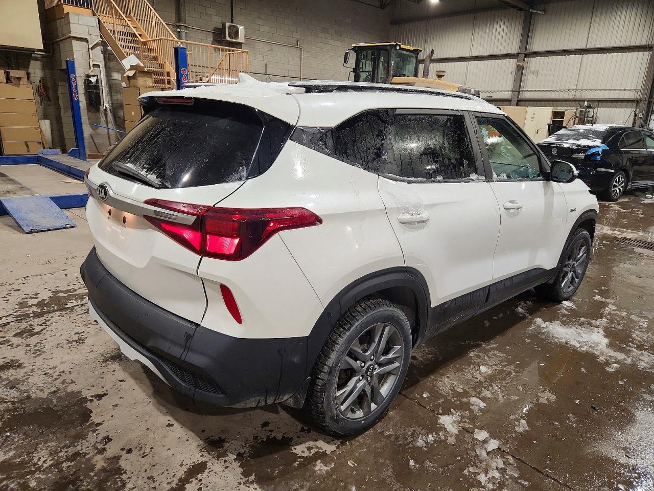 2021 KIA SELTOS LX photo 3