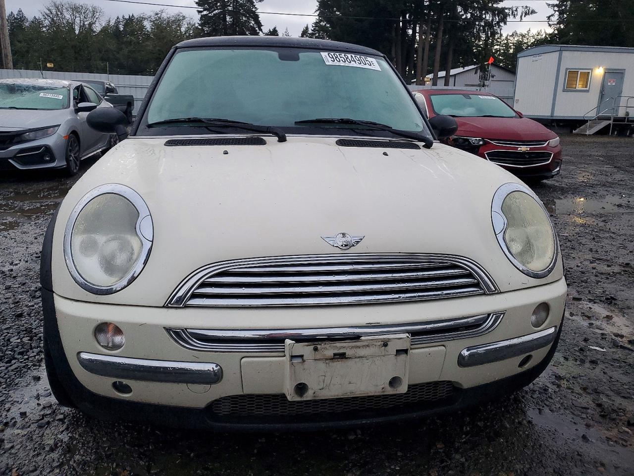 2004 MINI COOPER photo 5