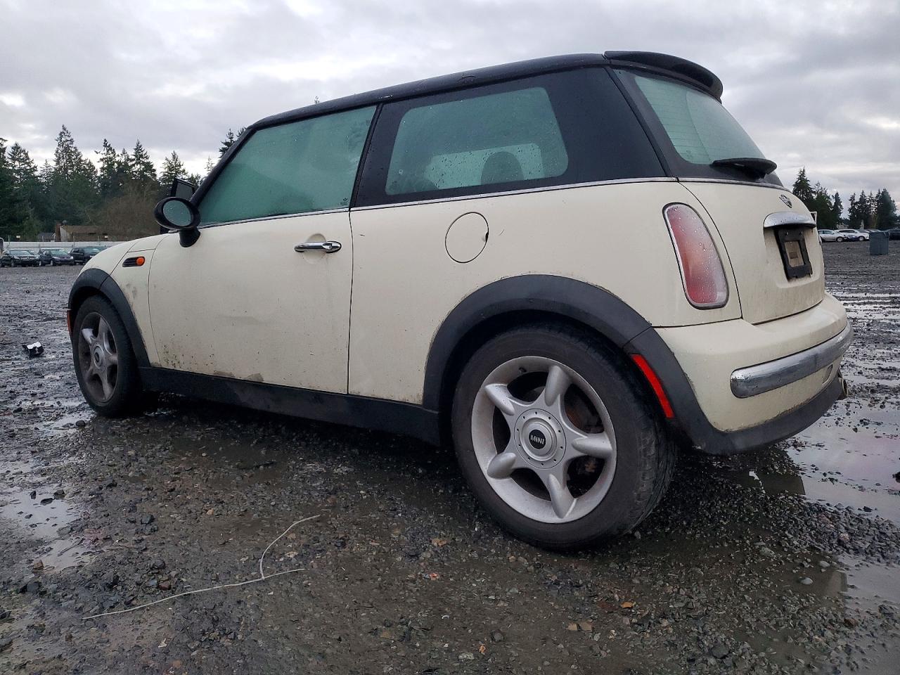 2004 MINI COOPER photo 2