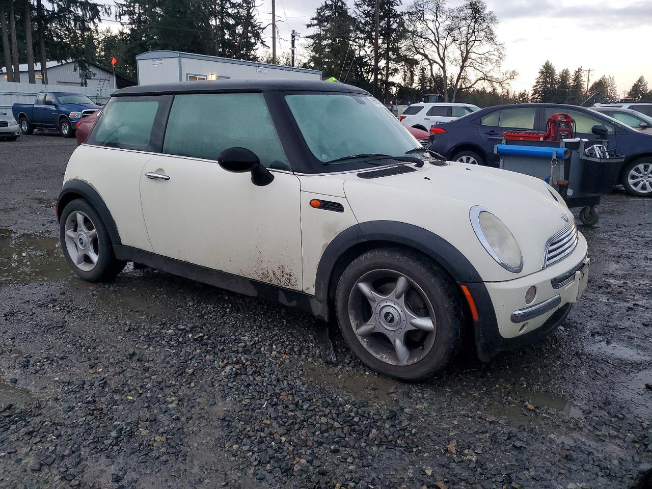 2004 MINI COOPER photo 4