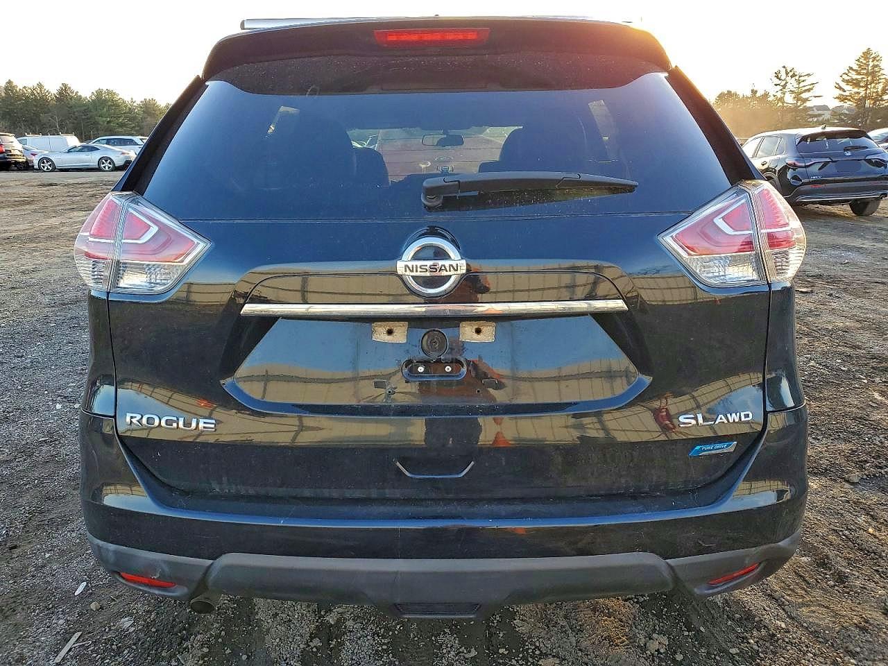 2014 NISSAN ROGUE S photo 6