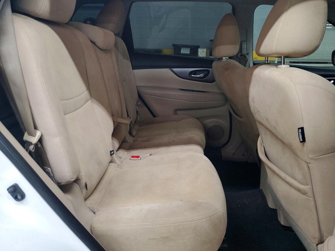 2016 NISSAN ROGUE S photo 11
