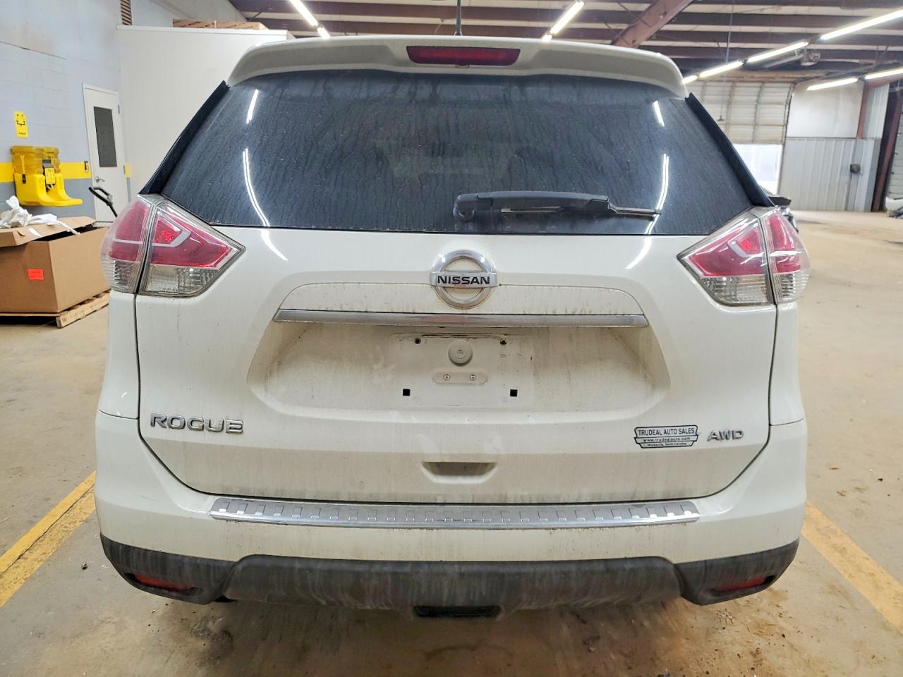 2016 NISSAN ROGUE S photo 6