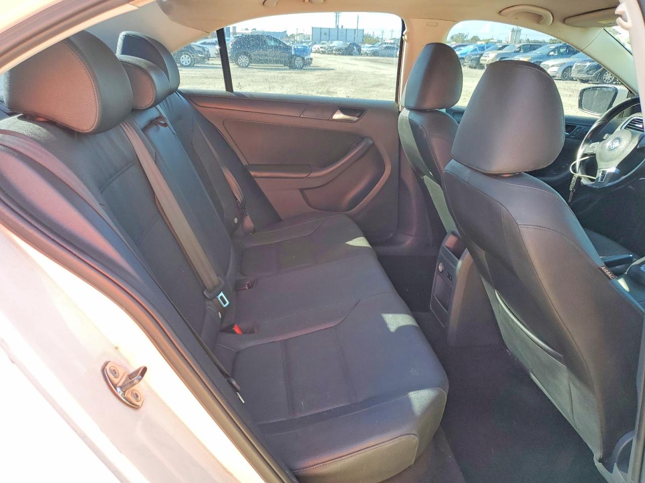 2012 VOLKSWAGEN JETTA SE photo 10