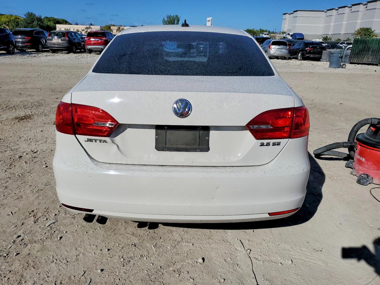 2012 VOLKSWAGEN JETTA SE photo 6