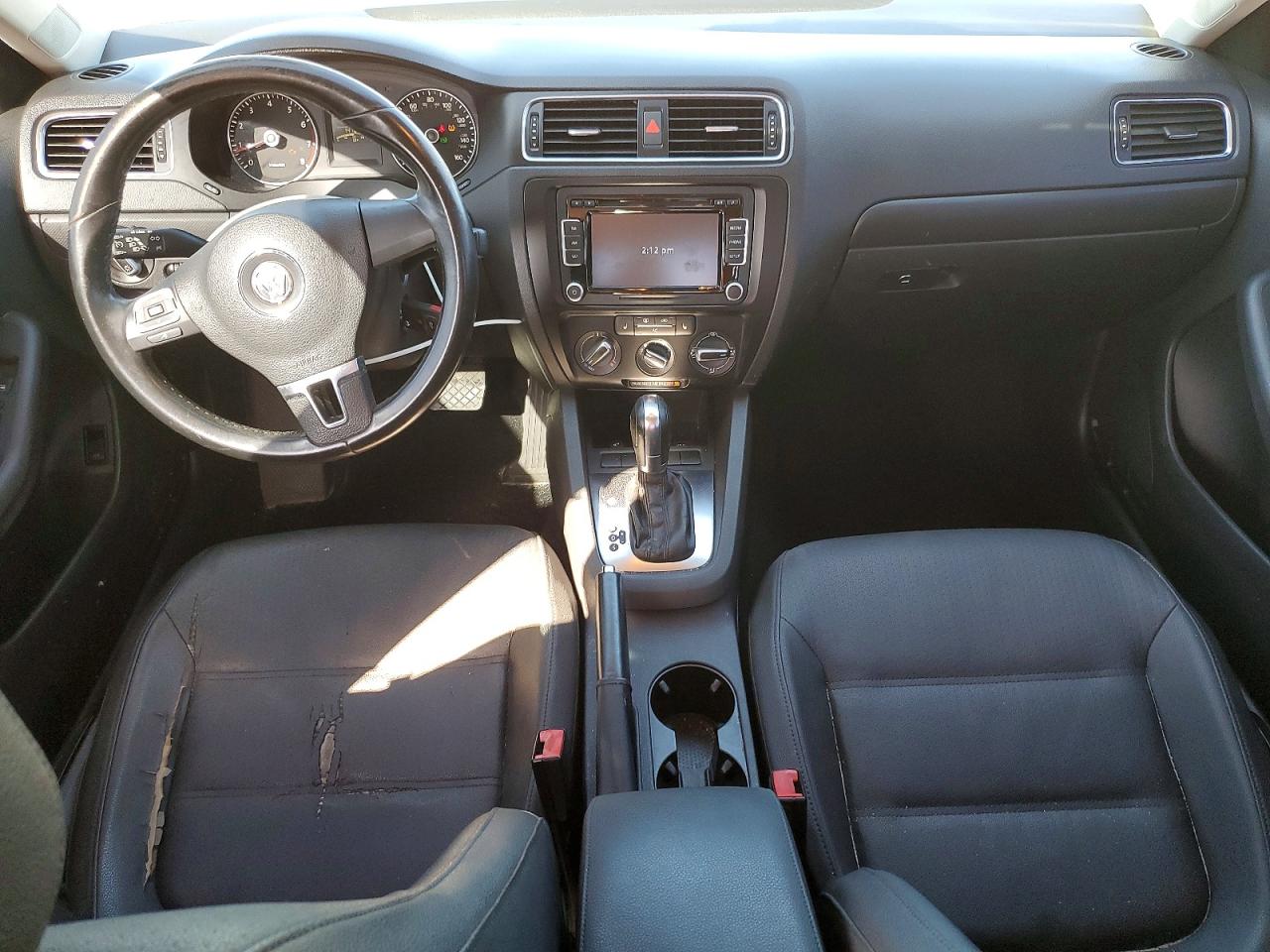 2012 VOLKSWAGEN JETTA SE photo 8