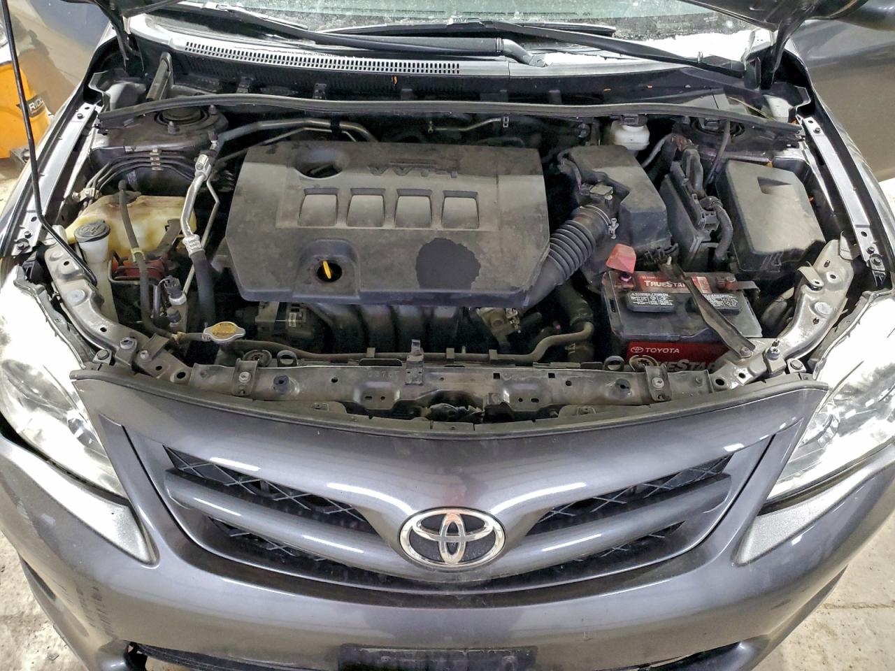2012 TOYOTA COROLLA BASE photo 11
