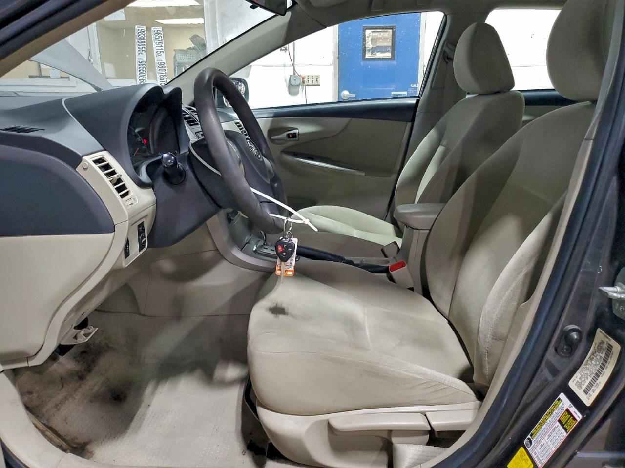 2012 TOYOTA COROLLA BASE photo 7