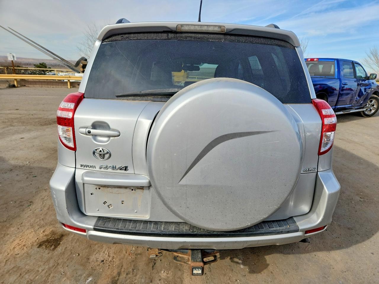 2010 TOYOTA RAV4 LIMITED photo 6