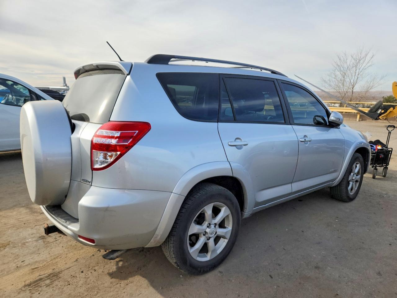 2010 TOYOTA RAV4 LIMITED photo 3