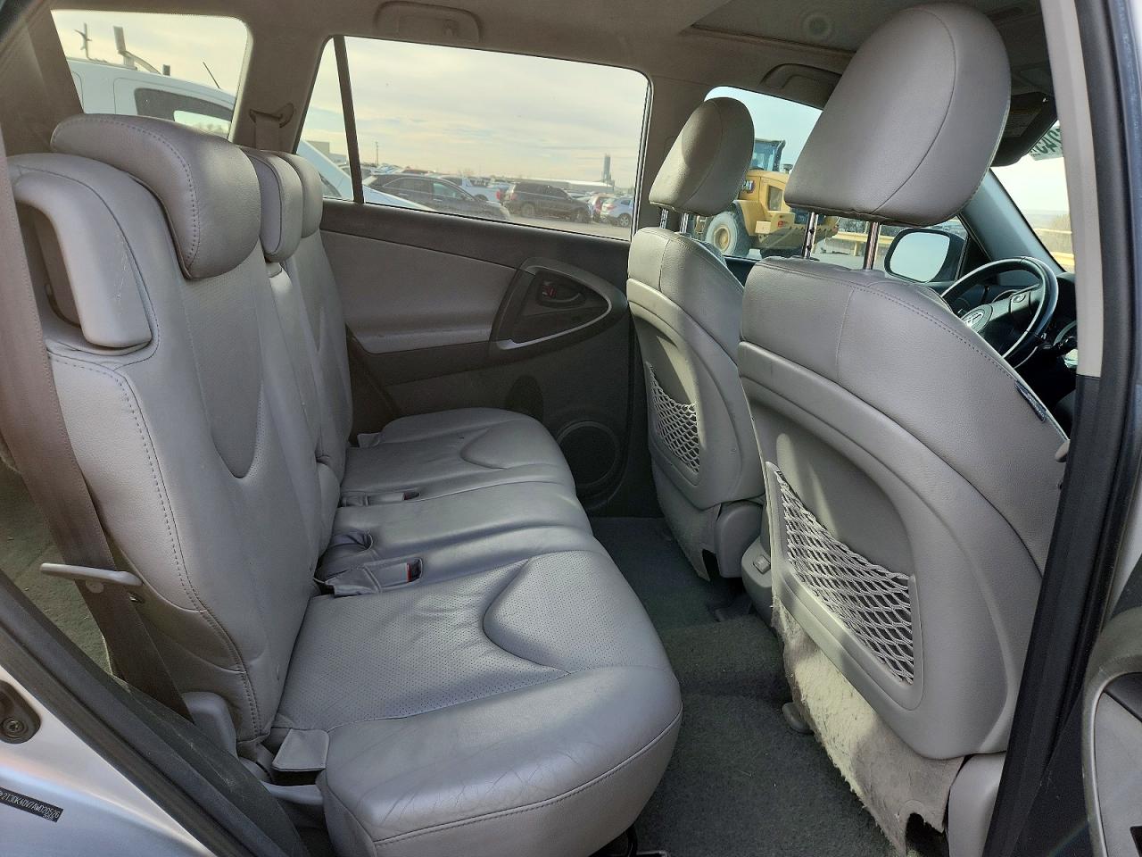 2010 TOYOTA RAV4 LIMITED photo 10