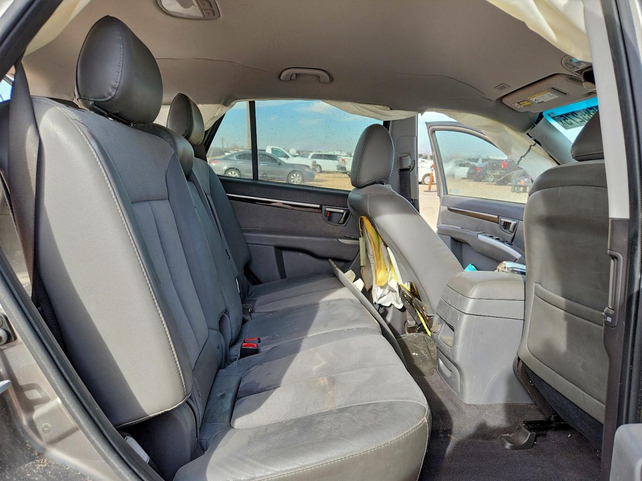 2012 HYUNDAI SANTA FE SE photo 11