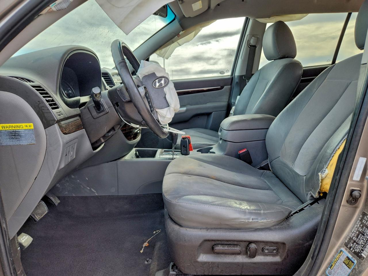 2012 HYUNDAI SANTA FE SE photo 7