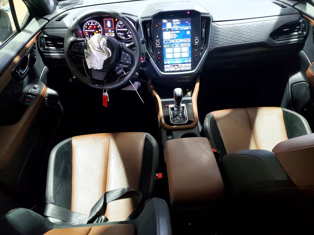 2025 SUBARU FORESTER TOURING photo 15