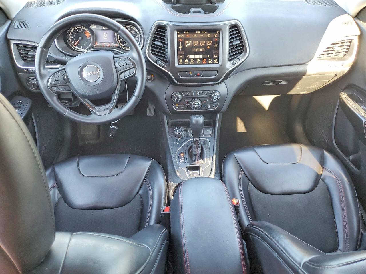 2019 JEEP CHEROKEE TRAILHAWK photo 8