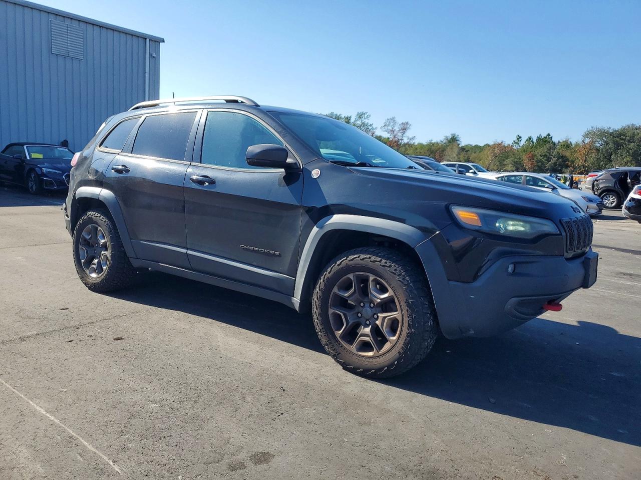 2019 JEEP CHEROKEE TRAILHAWK photo 4