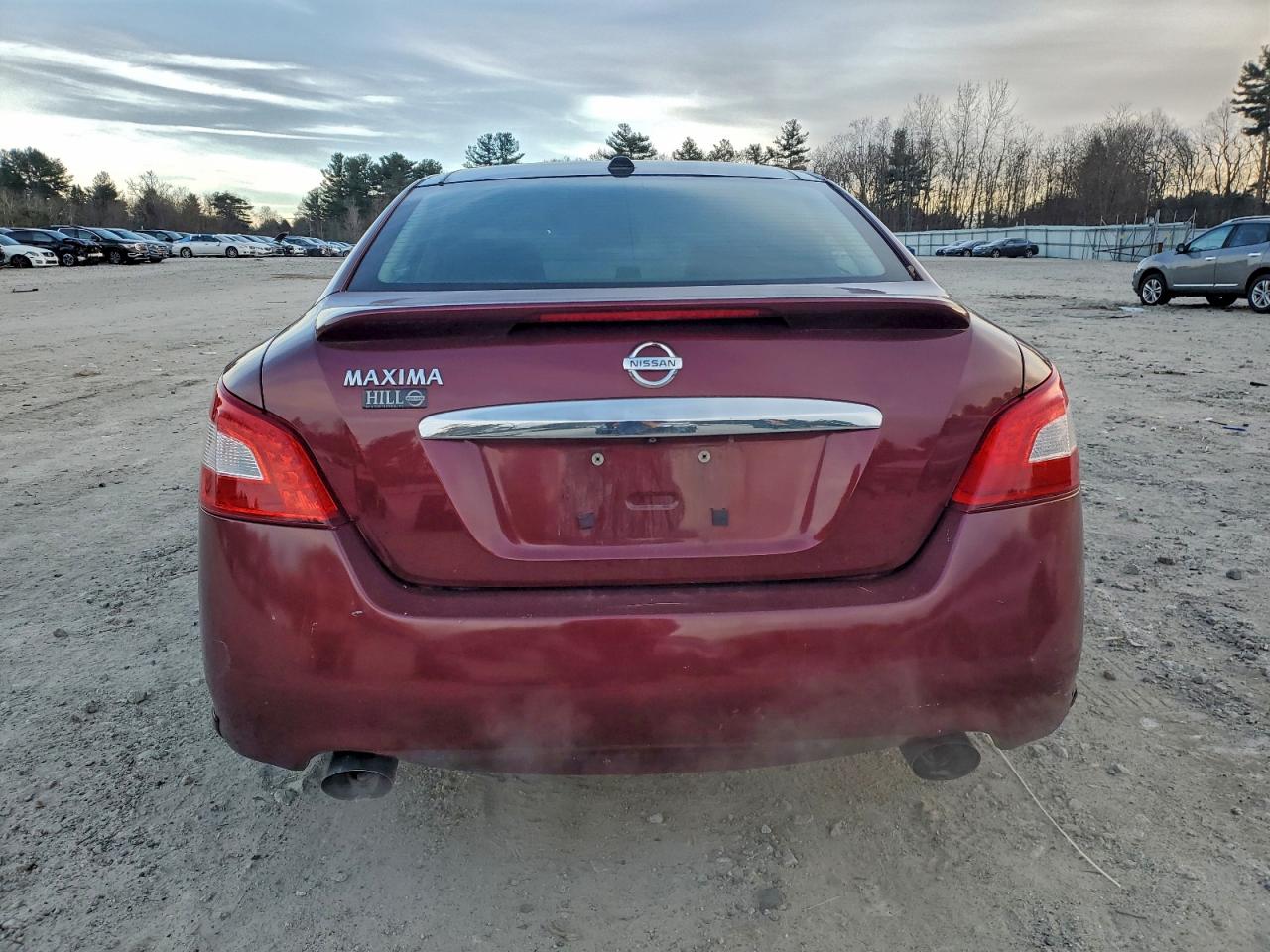 2010 NISSAN MAXIMA S photo 11