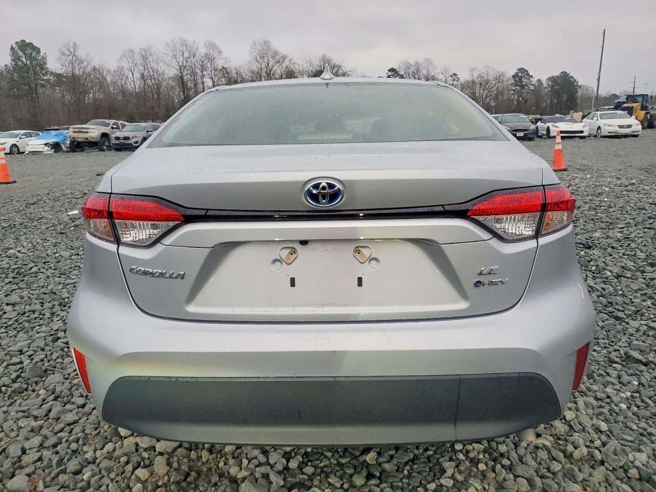 2025 TOYOTA COROLLA LE photo 6