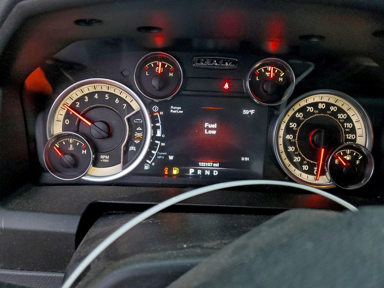 2014 RAM 1500 SLT photo 9