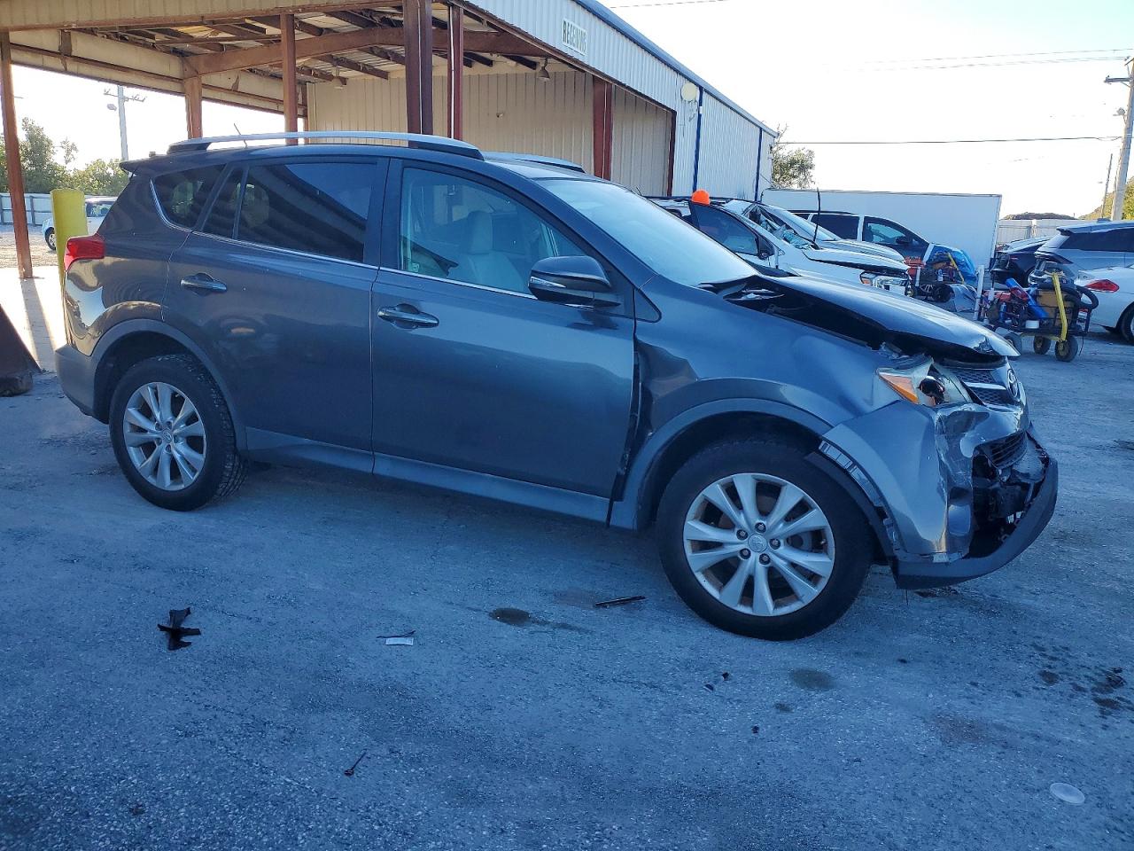 2013 TOYOTA RAV4 LIMITED photo 4