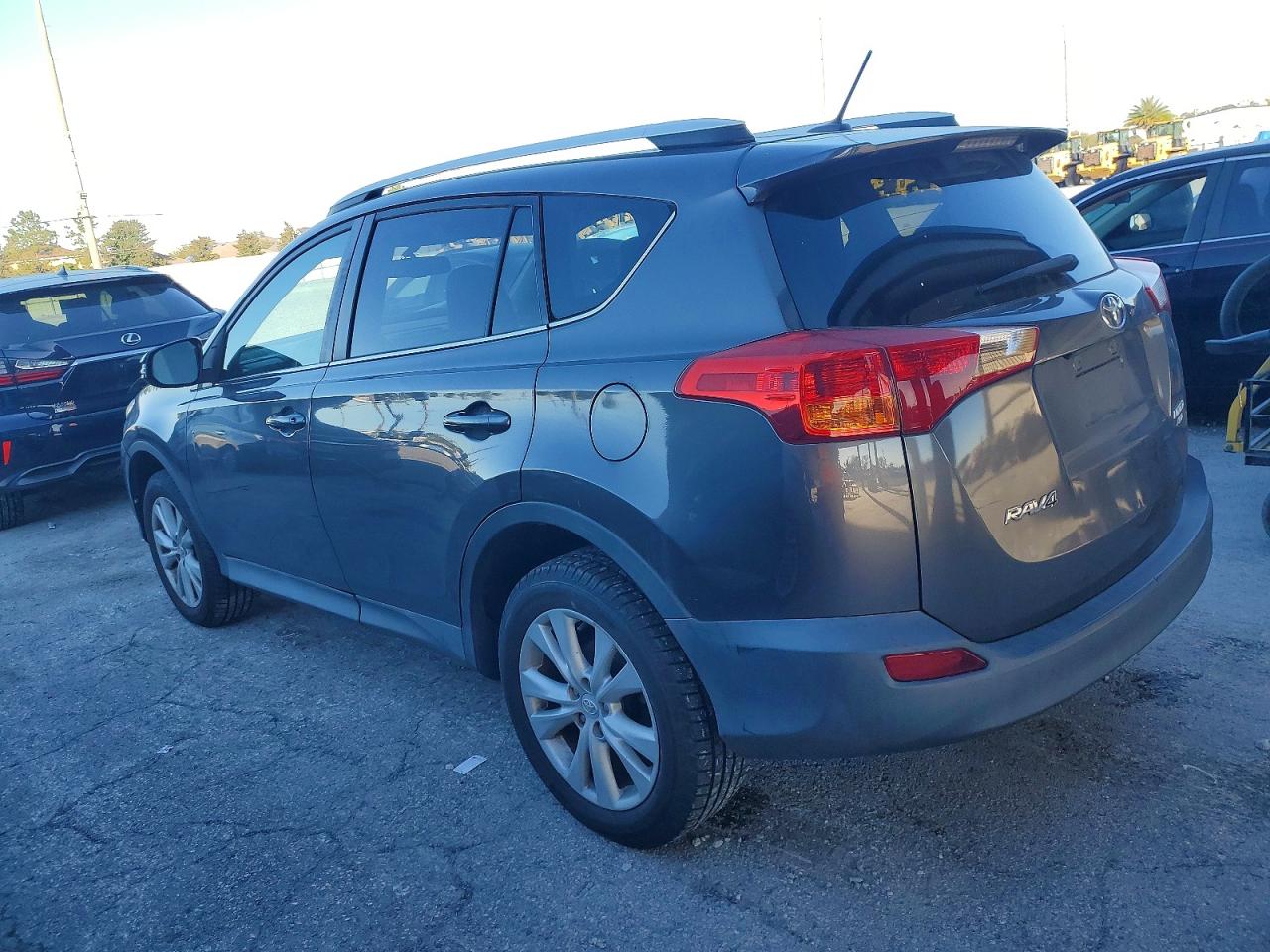 2013 TOYOTA RAV4 LIMITED photo 2