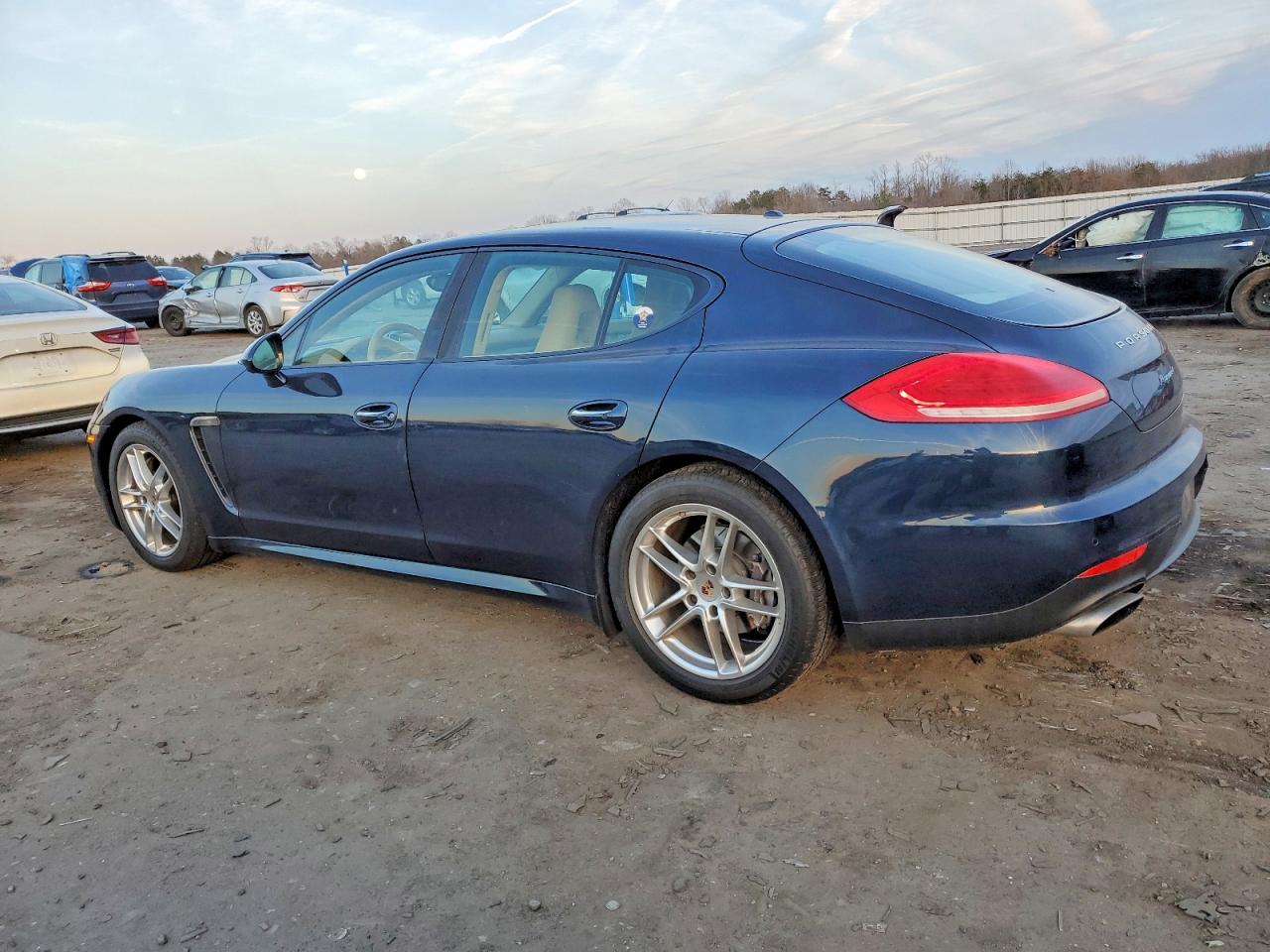 2014 PORSCHE PANAMERA 2 photo 2