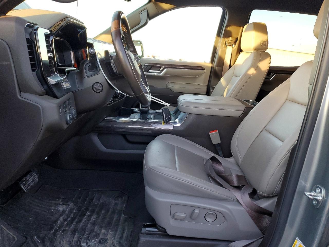2024 CHEVROLET SILVERADO K1500 LTZ photo 7