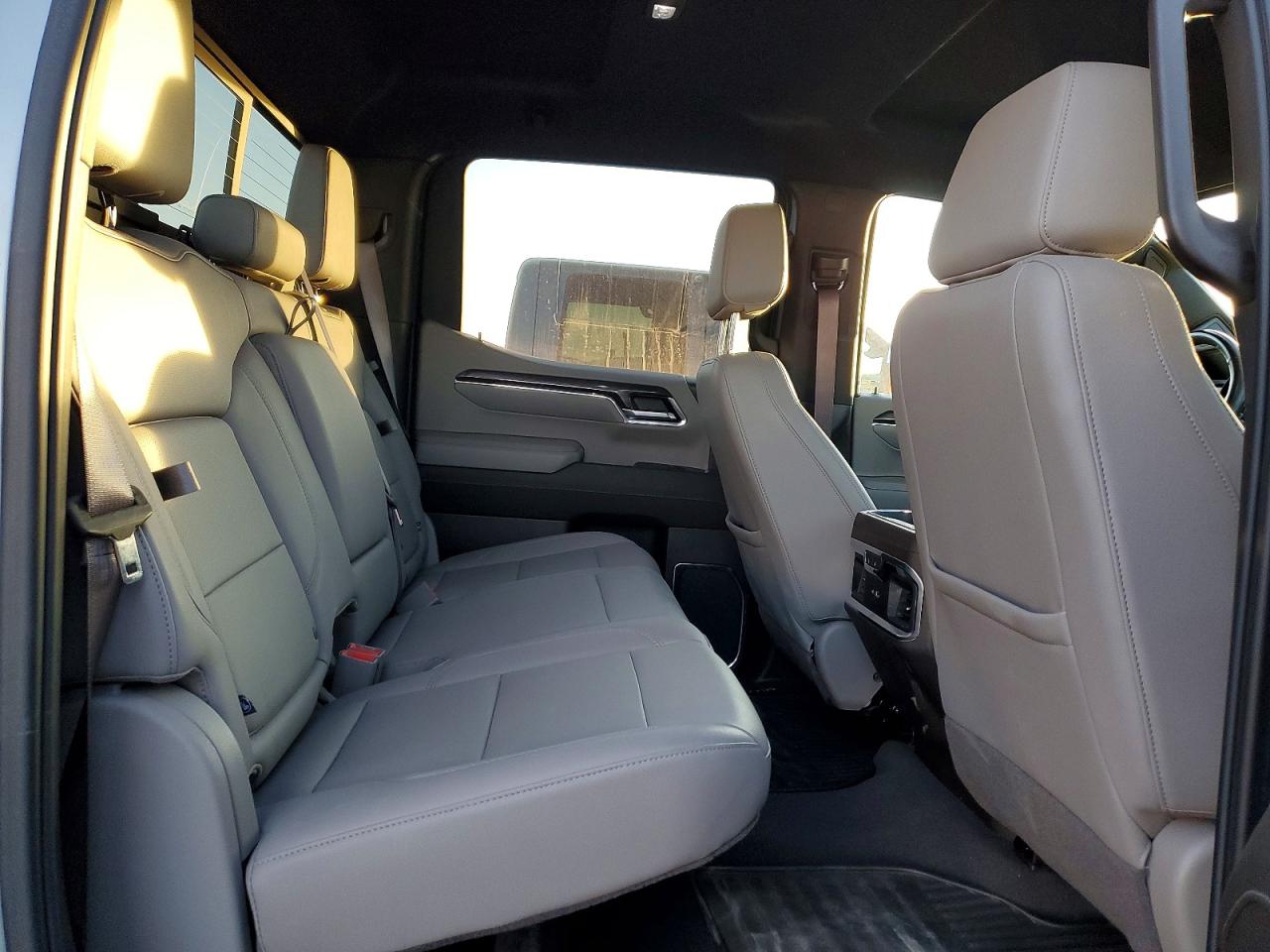 2024 CHEVROLET SILVERADO K1500 LTZ photo 10