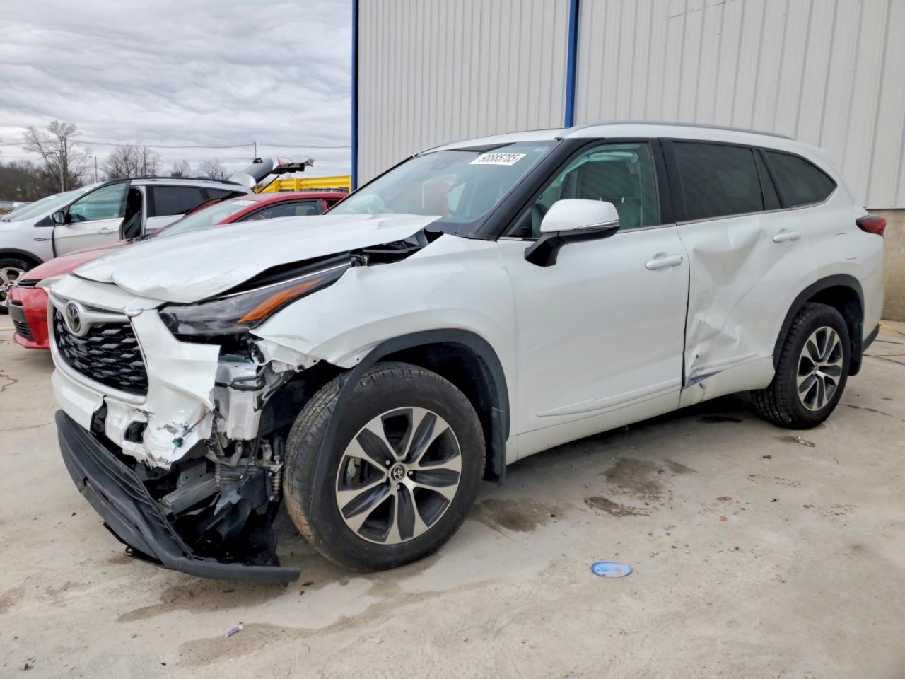 2022 TOYOTA HIGHLANDER