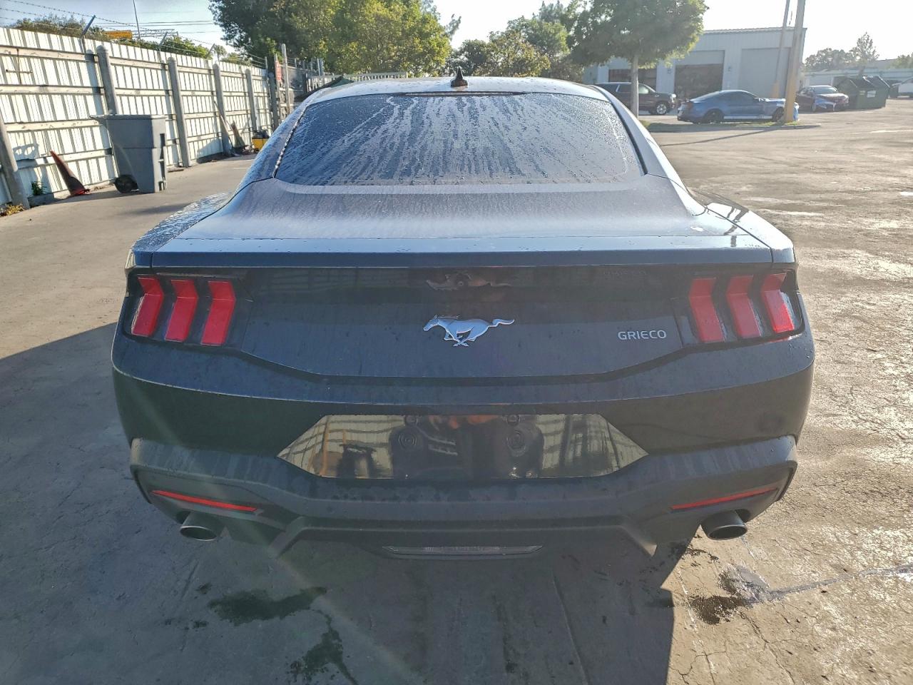 2024 FORD MUSTANG photo 6