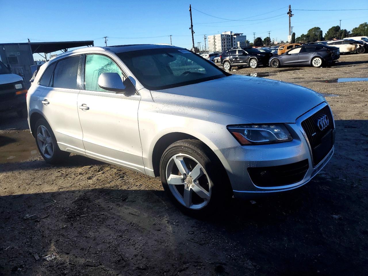 2011 AUDI Q5 PREMIUM PLUS photo 4