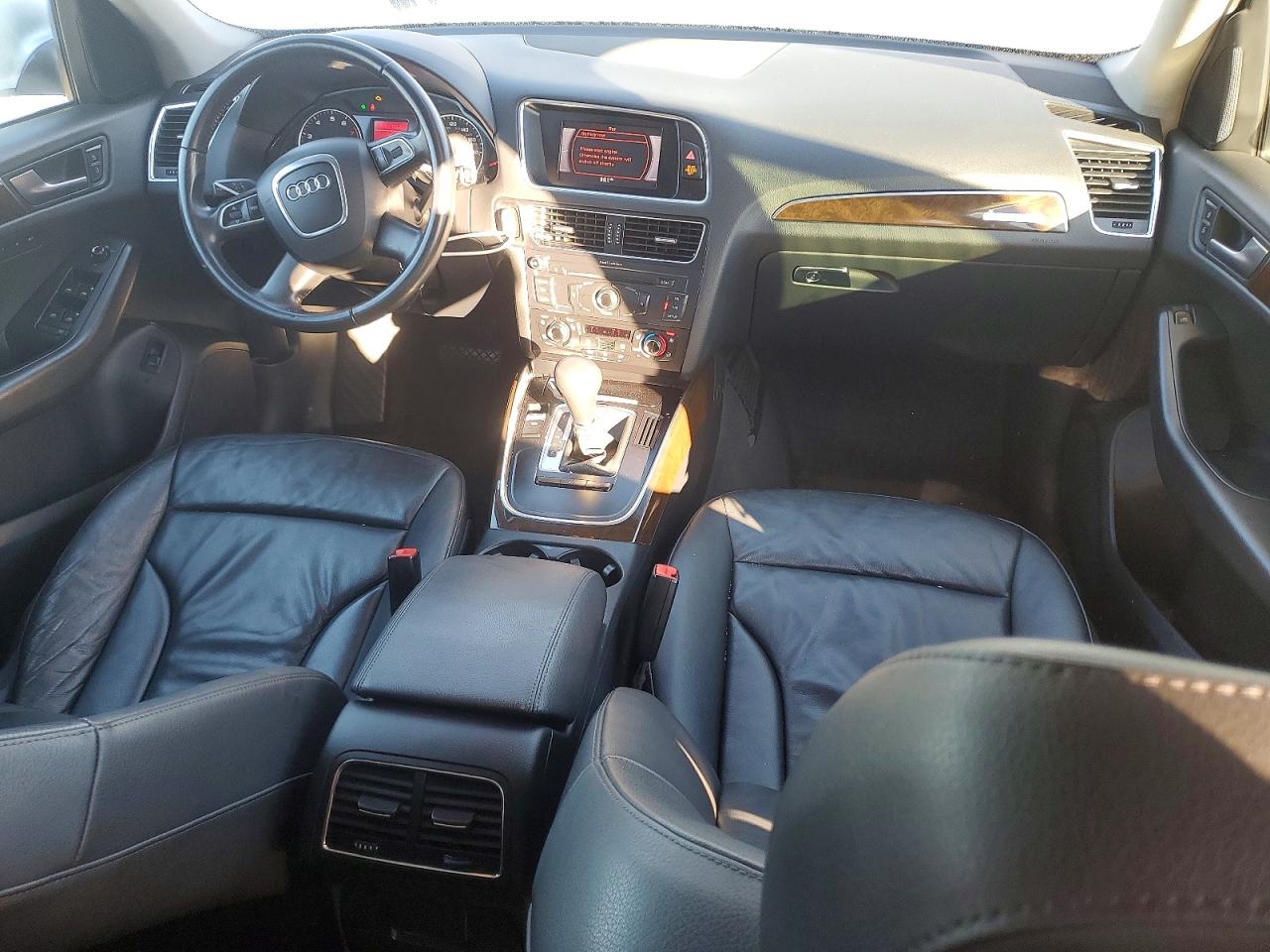 2011 AUDI Q5 PREMIUM PLUS photo 8