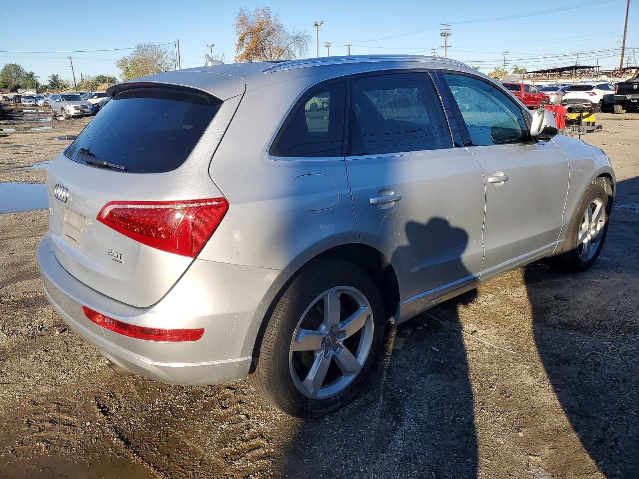 2011 AUDI Q5 PREMIUM PLUS photo 3