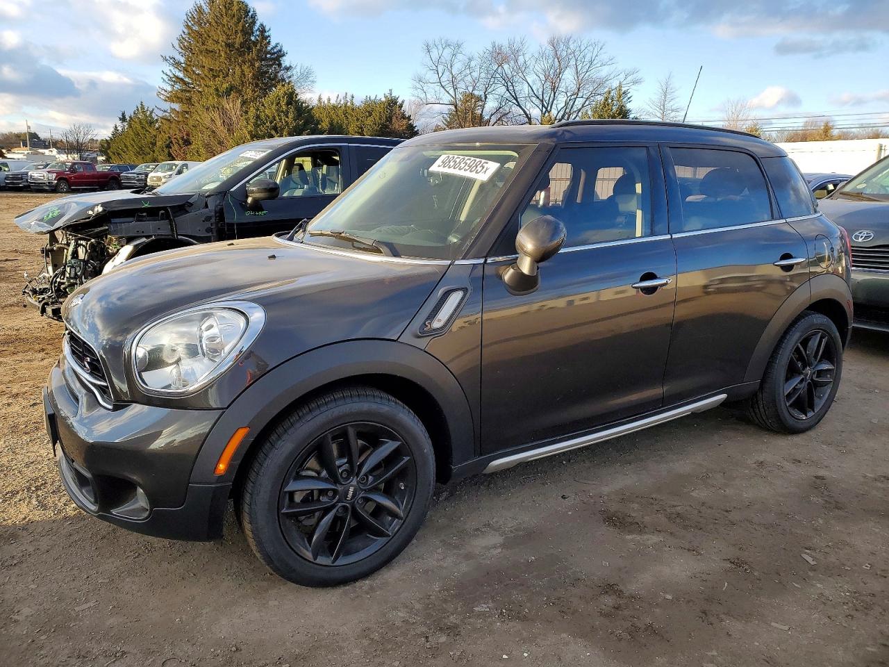 2016 MINI COOPER