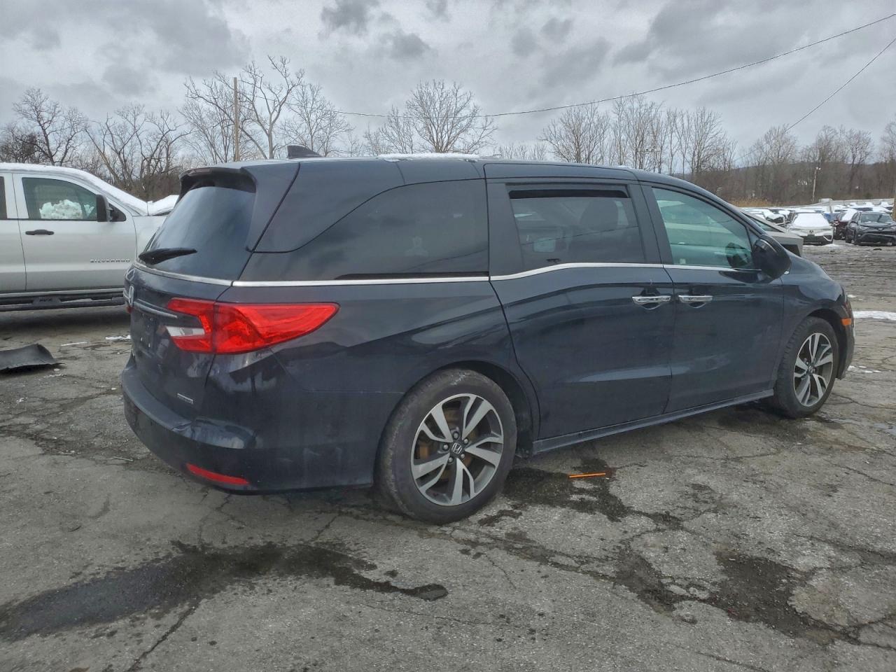 2023 HONDA ODYSSEY TOURING photo 3