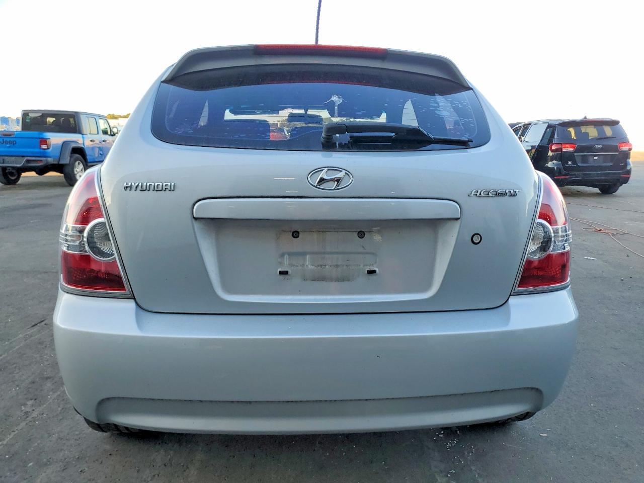 2008 HYUNDAI ACCENT SE photo 11