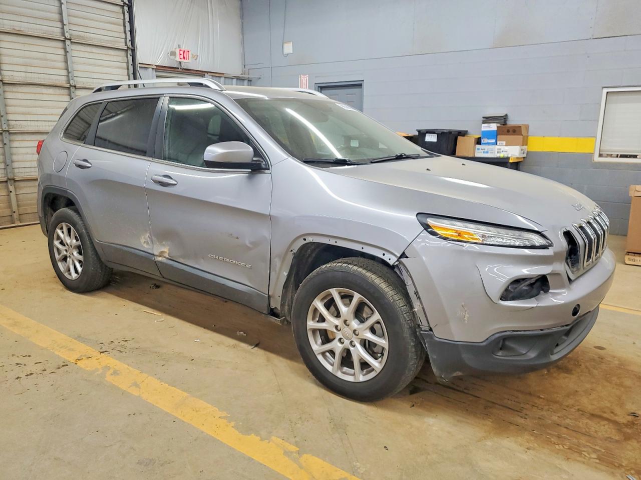 2014 JEEP CHEROKEE LATITUDE photo 4