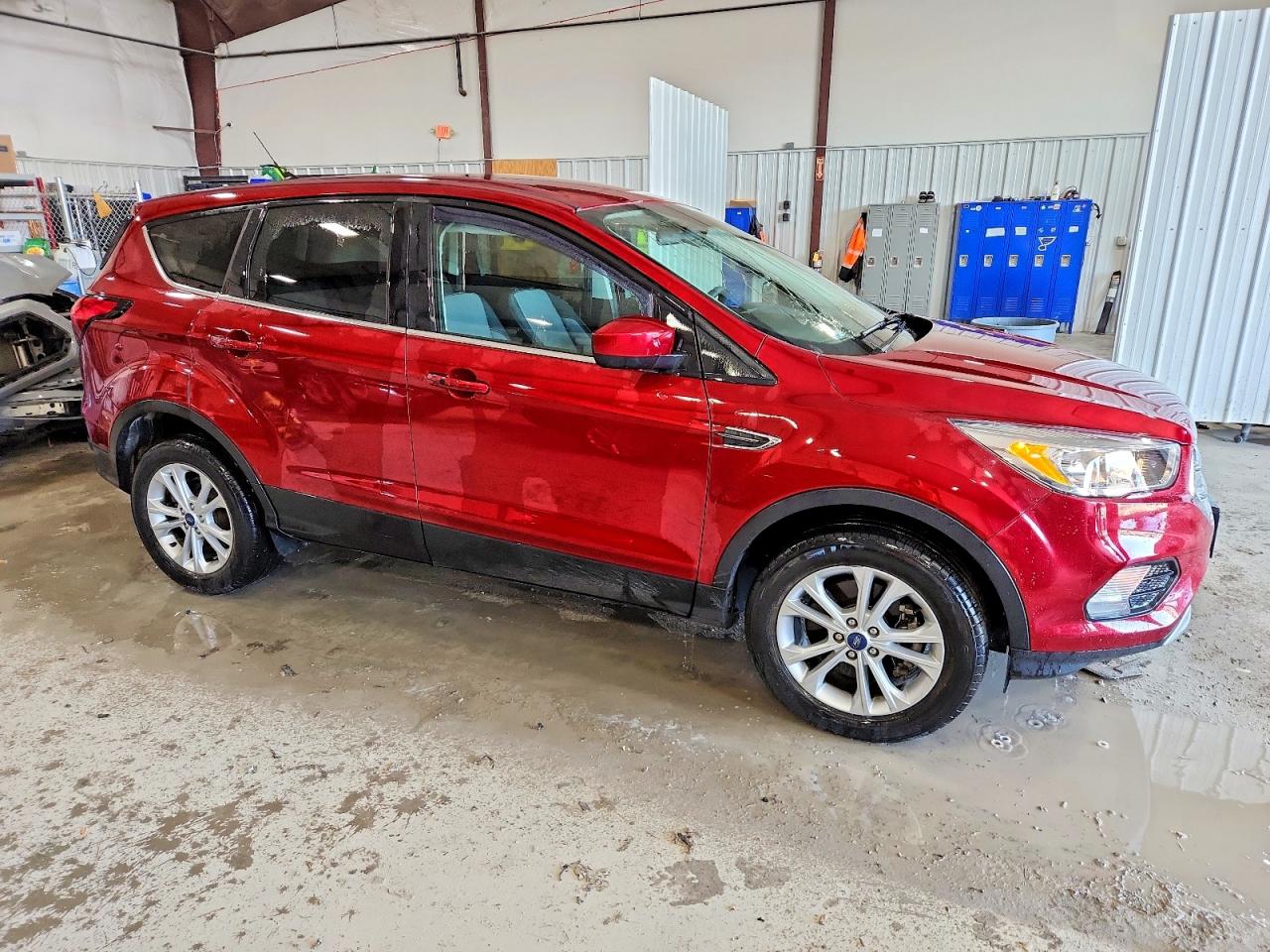 2019 FORD ESCAPE photo 10