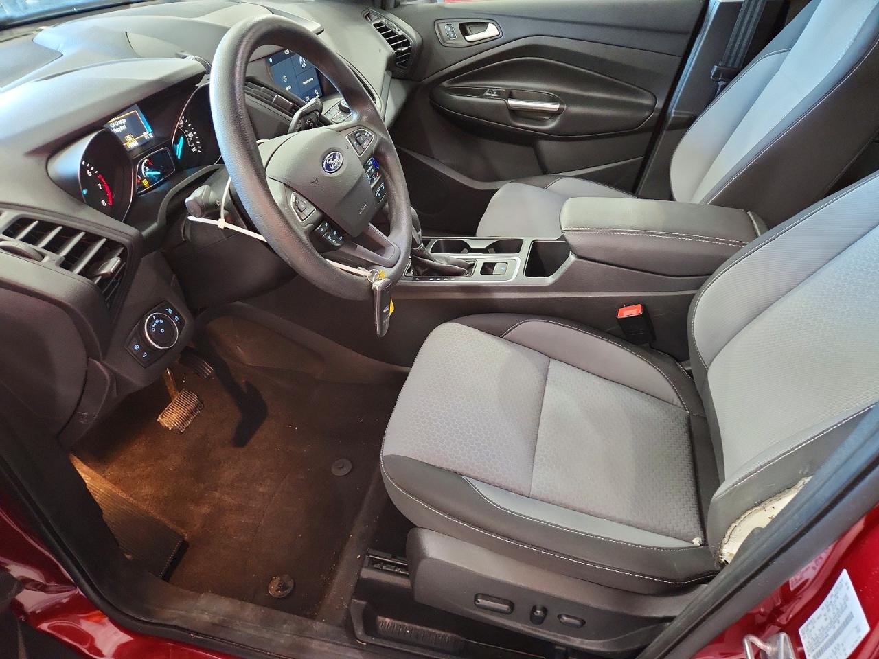 2019 FORD ESCAPE photo 19