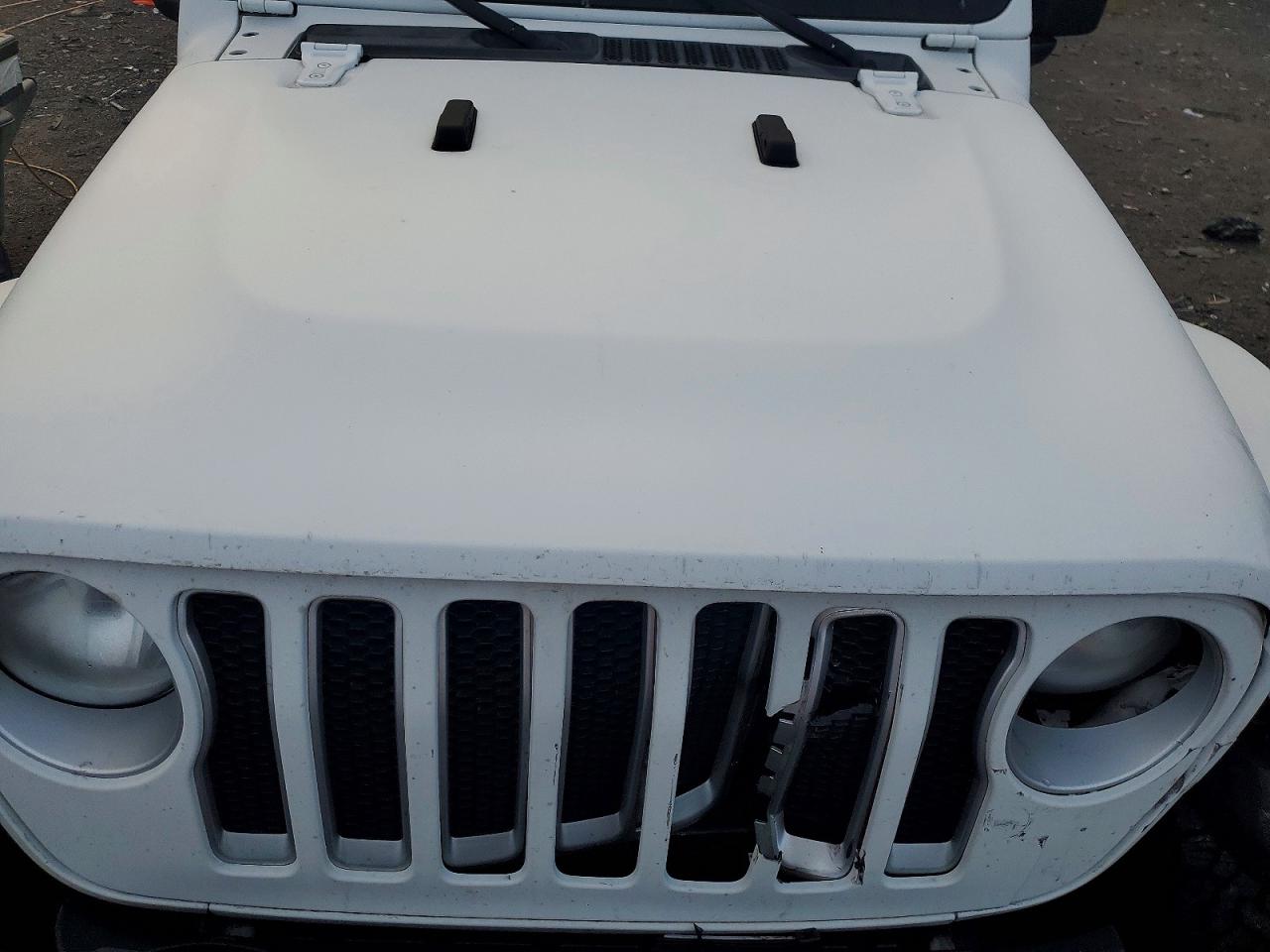 2019 JEEP WRANGLER UNLIMITED SAHARA photo 34