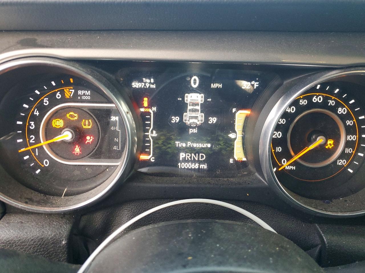 2019 JEEP WRANGLER UNLIMITED SAHARA photo 25